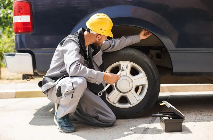 Car Mechanic Near Delhi–Faridabad Skyway